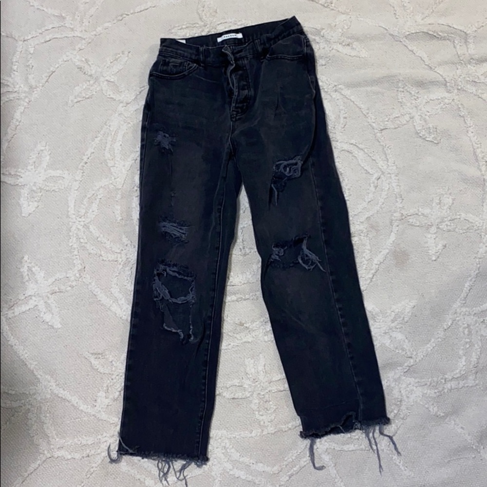 Light Black mom fit ripped jeans.